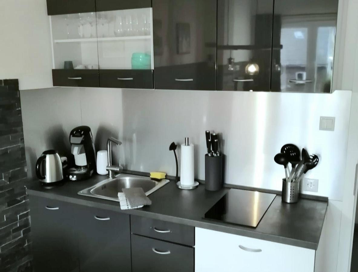 Moderne Wohlfuehloase Zentral In Seenaehe - Pillow Menu, 2 Stk 55" Smart Tvs, Netflix, Disneyplus Uvm Wetter  Dış mekan fotoğraf